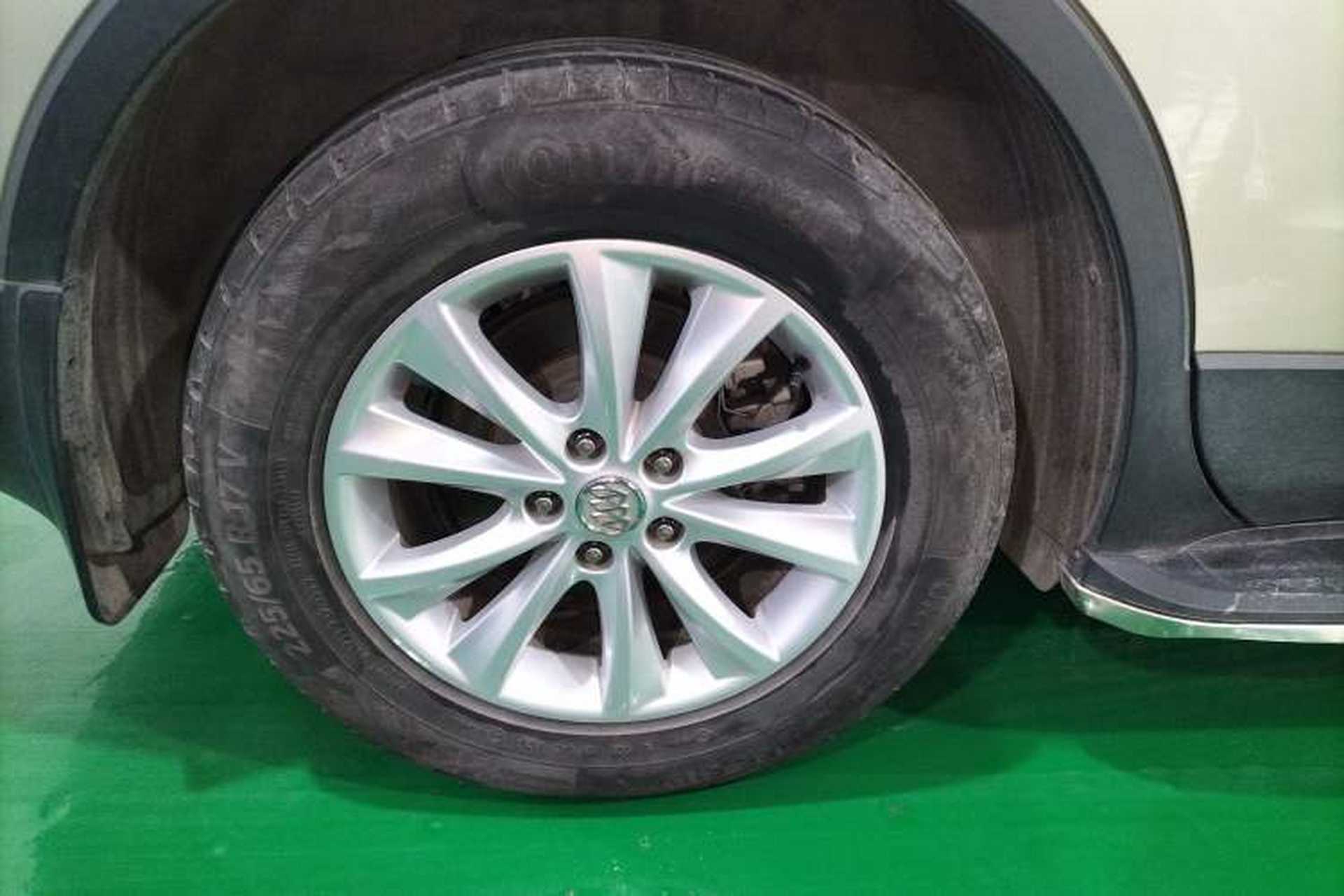 Used Buick Envision 2016 28T Four-Wheel Drive Elite Version Right Rear Wheel Hub