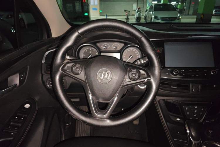 Used Buick Envision 2016 20T Two-Wheel Drive Leading Version Steering Wheel