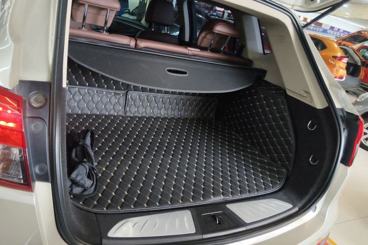 Used Buick Envision 2016 20T Two-Wheel-Drive Elite Model Trunk