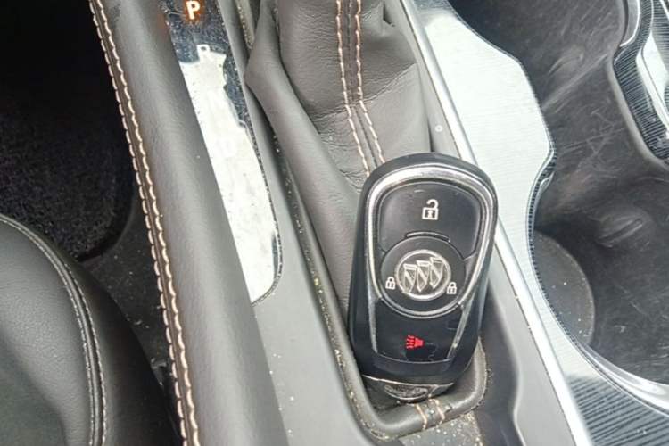 Used Buick Envision 2016 20T Two-Wheel-Drive Elite Model Vehicle Key