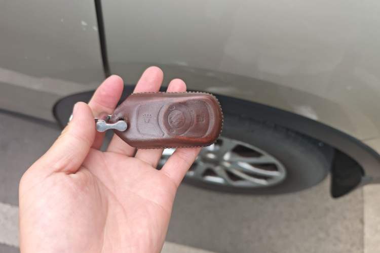 Used Buick Envision 2016 20T Two-Wheel Drive Leading Version Vehicle Key