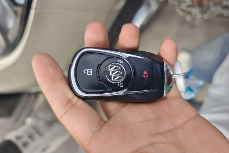 Used Buick Envision 2016 20T Four-Wheel Drive Elite Model Vehicle Key