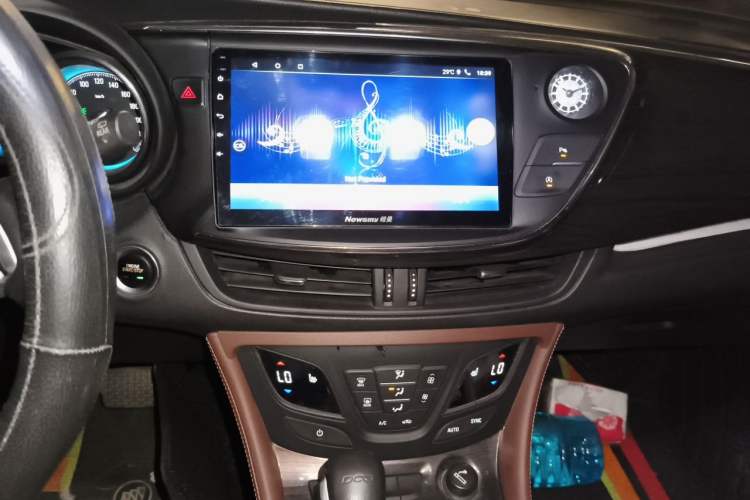 Used Buick Envision 2017 20T Two-Wheel Drive Elite Version Audio And AC Panel