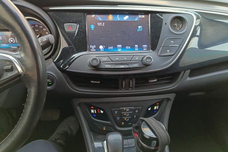 Used Buick Envision 2017 20T Two-Wheel Drive Elite Version Audio And AC Panel