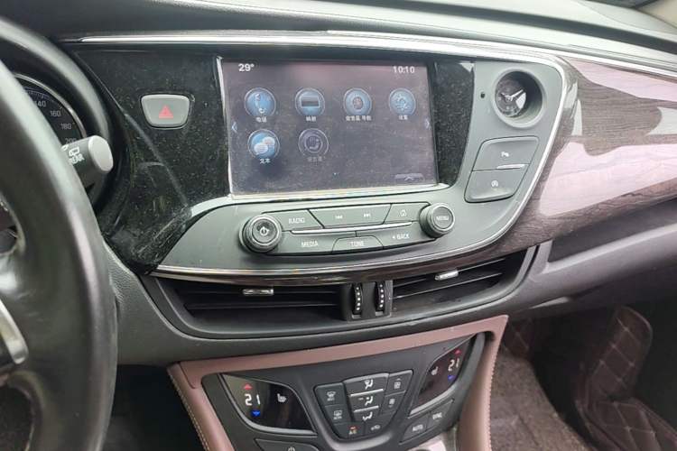 Used Buick Envision 2017 28T Four-Wheel Drive Elite Model Audio And AC Panel