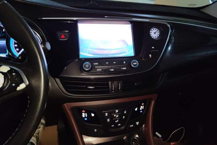 Used Buick Envision 2017 20T Two-Wheel Drive Elite Version Audio And AC Panel
