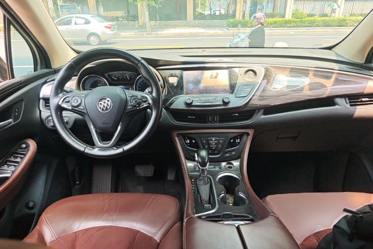 Used Buick Envision 2017 28T Four-Wheel Drive Elite Model Center Console