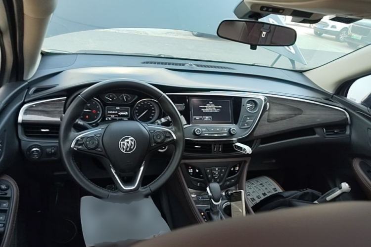 Used Buick Envision 2017 28T Four-Wheel Drive Elite Model Center Console