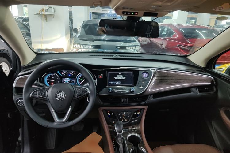 Used Buick Envision 2017 28T Four-Wheel Drive Elite Model Center Console