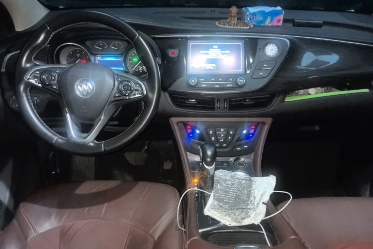 Used Buick Envision 2017 28T Four-Wheel Drive Elite Model Center Console