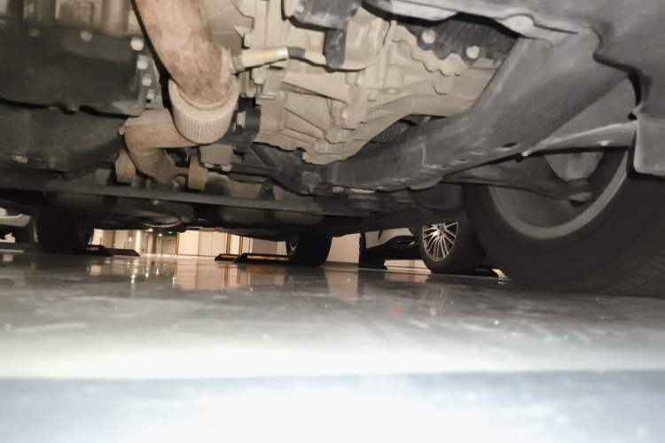 Used Buick Envision 2017 20T Two-Wheel Drive Elite Version Chassis Front
