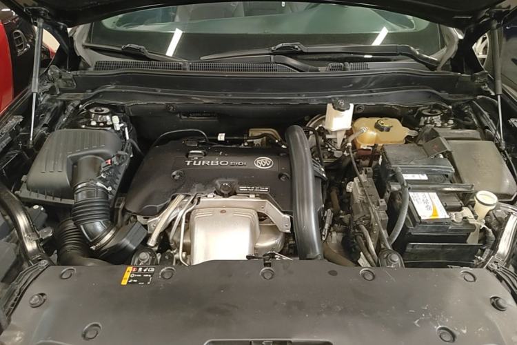 Used Buick Envision 2017 28T Four-Wheel Drive Elite Model Engine Bay