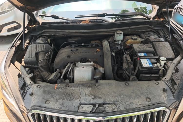 Used Buick Envision 2017 28T Four-Wheel Drive Elite Model Engine Bay
