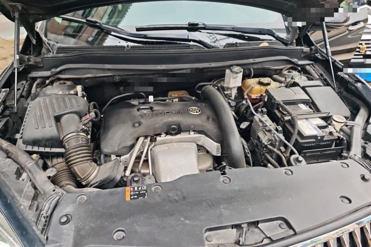 Used Buick Envision 2017 28T Four-Wheel Drive Luxury Model Engine Bay