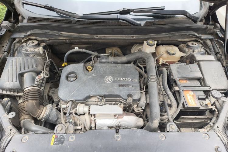 Used Buick Envision 2017 20T Two-Wheel Drive Leading Version Engine Bay