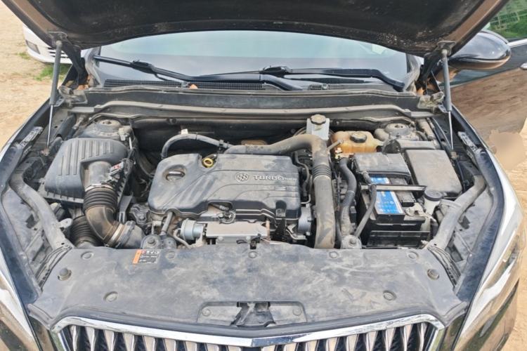 Used Buick Envision 2017 20T Two-Wheel Drive Luxury Model Engine Bay