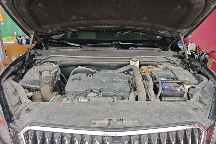 Used Buick Envision 2017 20T Two-Wheel Drive Leading Version Engine Bay
