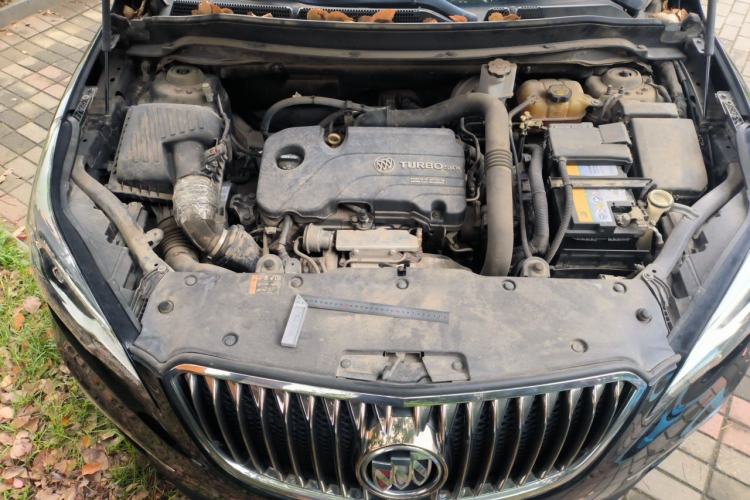 Used Buick Envision 2017 20T Two-Wheel Drive Elite Version Engine Bay