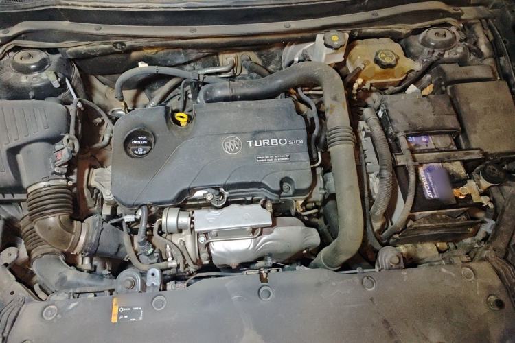 Used Buick Envision 2017 20T Two-Wheel Drive Leading Version Engine Bay