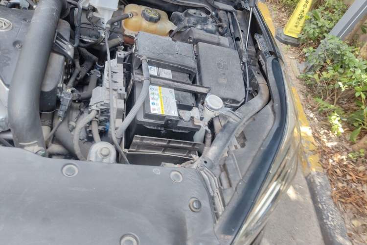 Used Buick Envision 2017 28T Four-Wheel Drive Elite Model Engine Bay Left