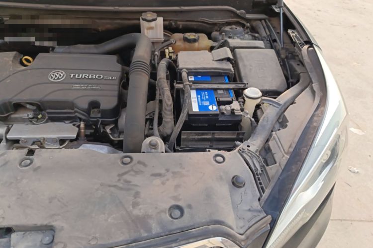 Used Buick Envision 2017 20T Two-Wheel Drive Elite Version Engine Bay Left