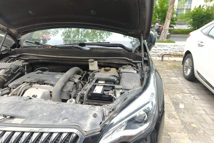 Used Buick Envision 2017 28T Four-Wheel Drive Elite Model Engine Bay Left