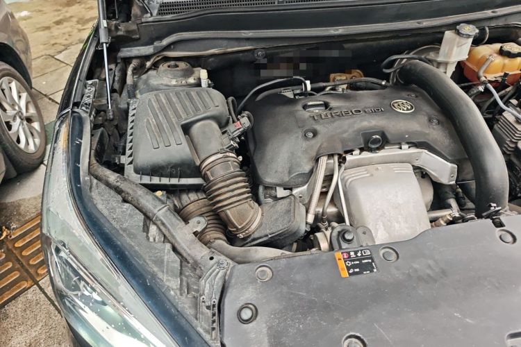 Used Buick Envision 2017 28T Four-Wheel Drive Luxury Model Engine Bay Right