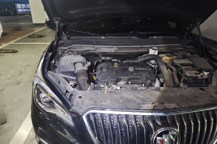 Used Buick Envision 2017 20T Two-Wheel Drive Elite Version Engine Bay Right