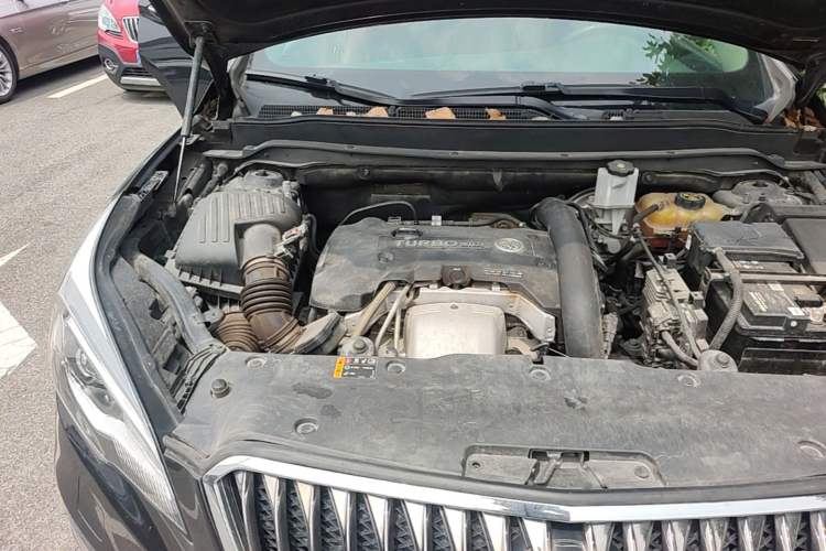 Used Buick Envision 2017 28T Four-Wheel Drive Elite Model Engine Bay Right