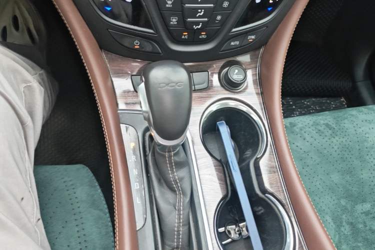 Used Buick Envision 2017 20T Two-Wheel Drive Luxury Model Gear Lever