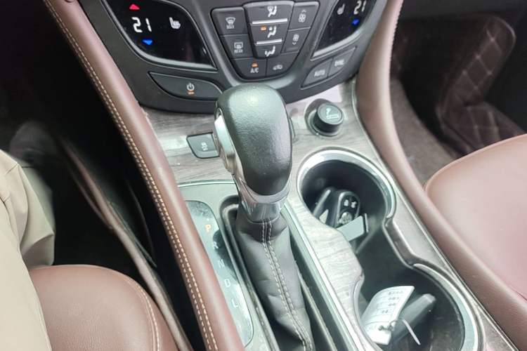 Used Buick Envision 2017 28T Four-Wheel Drive Elite Model Gear Lever