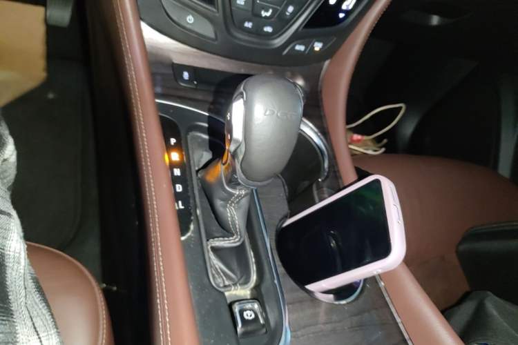 Used Buick Envision 2017 20T Two-Wheel Drive Elite Version Gear Lever