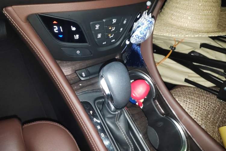 Used Buick Envision 2017 28T Four-Wheel Drive Luxury Model Gear Lever