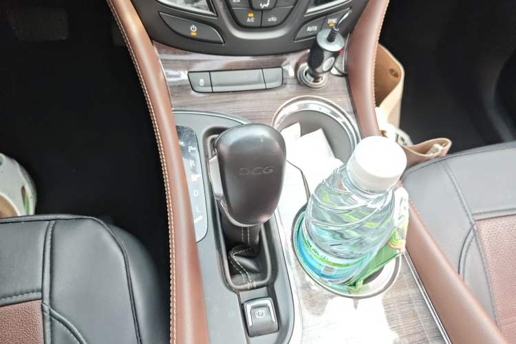 Used Buick Envision 2017 20T Two-Wheel Drive Elite Version Gear Lever