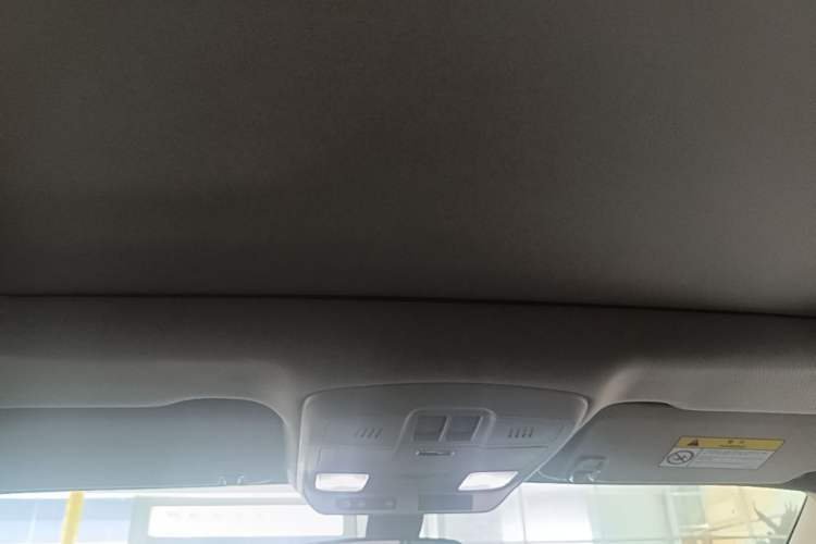 Used Buick Envision 2017 20T Two-Wheel Drive Leading Version Headliner