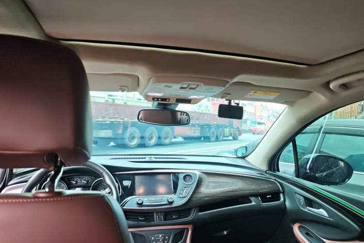Used Buick Envision 2017 28T Four-Wheel Drive Luxury Model Headliner