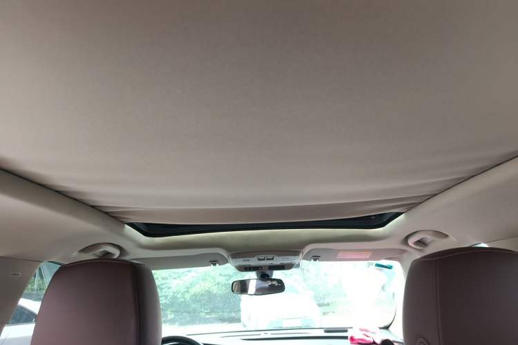 Used Buick Envision 2017 28T Four-Wheel Drive Elite Model Headliner