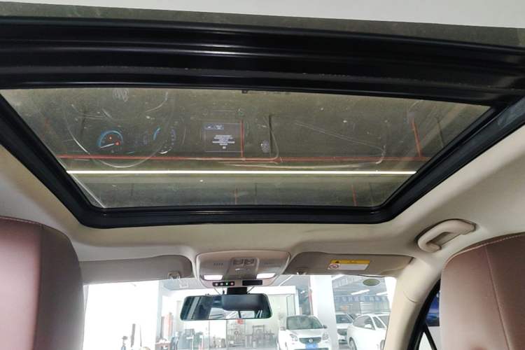 Used Buick Envision 2017 28T Four-Wheel Drive Elite Model Headliner