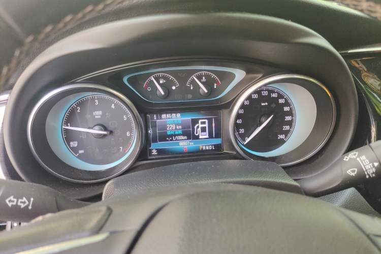 Used Buick Envision 2017 20T Two-Wheel Drive Luxury Model Instrument Cluster