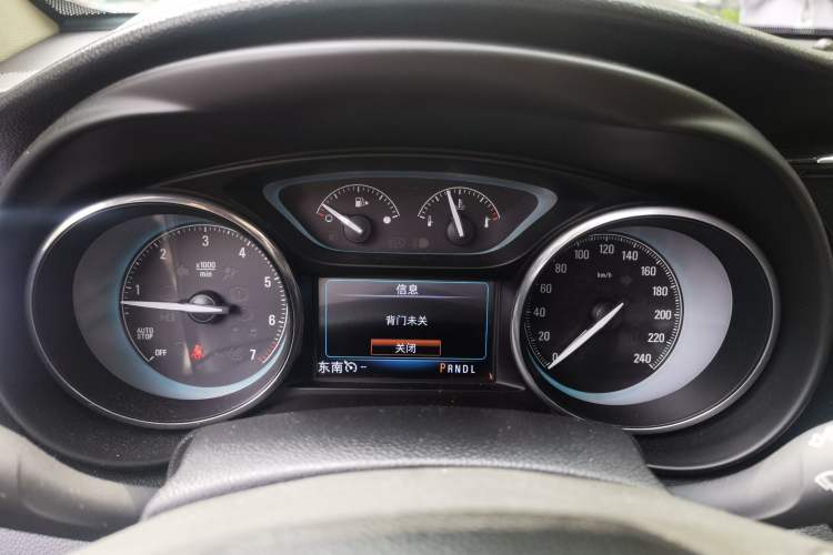 Used Buick Envision 2017 28T Four-Wheel Drive Elite Model Instrument Cluster