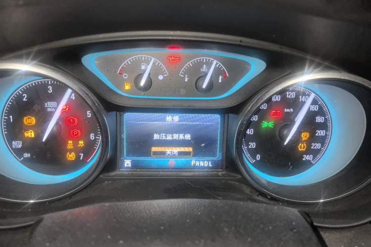 Used Buick Envision 2017 28T Four-Wheel Drive Elite Model Instrument Cluster