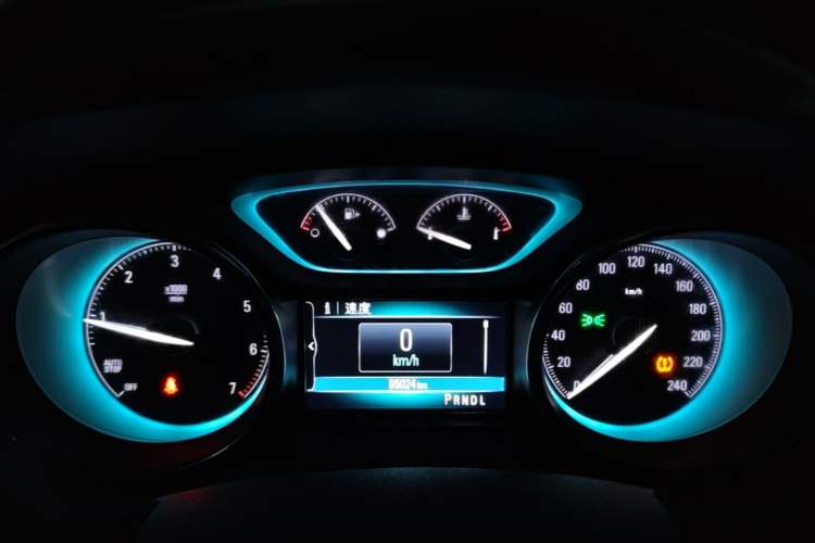 Used Buick Envision 2017 20T Two-Wheel Drive Elite Version Instrument Cluster
