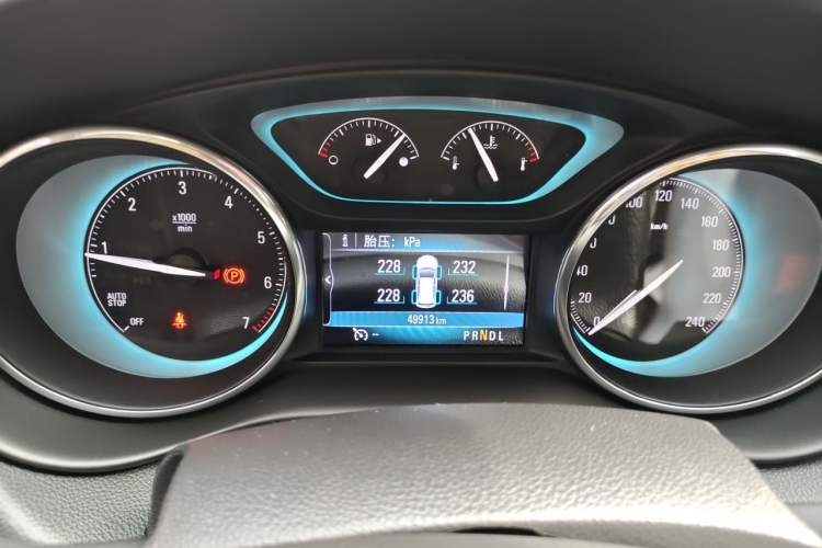 Used Buick Envision 2017 20T Two-Wheel Drive Elite Version Instrument Cluster