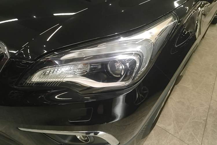 Used Buick Envision 2017 28T Four-Wheel Drive Elite Model Left Front Headlight