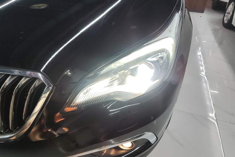 Used Buick Envision 2017 28T Four-Wheel Drive Elite Model Left Front Headlight