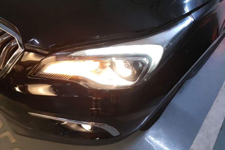 Used Buick Envision 2017 20T Two-Wheel Drive Elite Version Left Front Headlight
