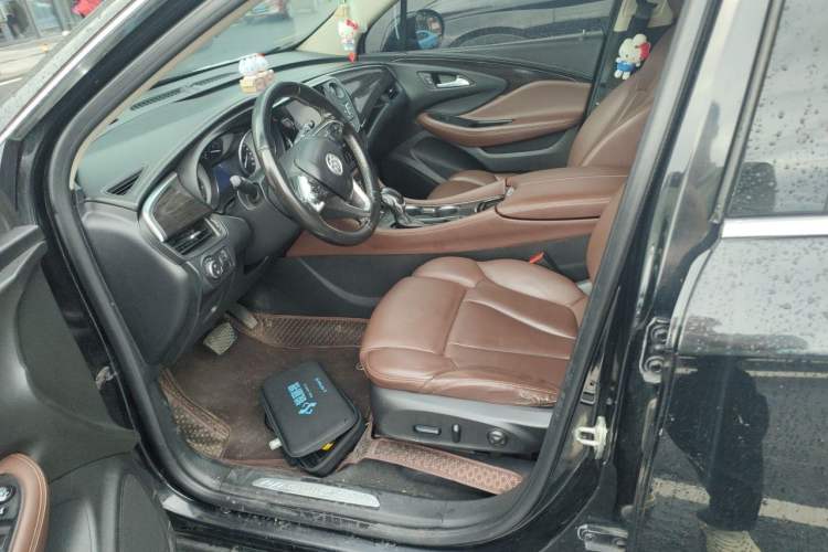 Used Buick Envision 2017 28T Four-Wheel Drive Luxury Model Left Front Seat