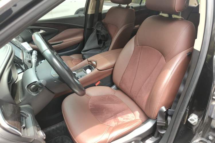 Used Buick Envision 2017 28T Four-Wheel Drive Elite Model Left Front Seat