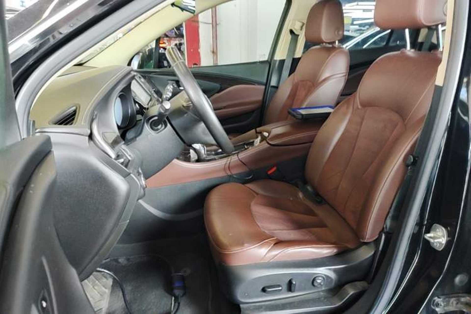 Used Buick Envision 2017 28T Four-Wheel Drive Elite Model Left Front Seat