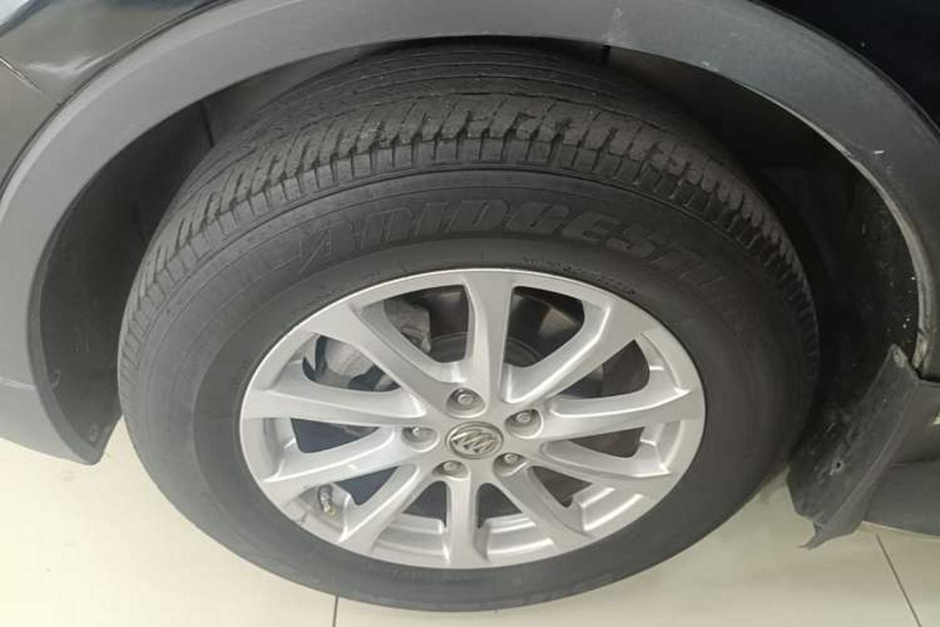 Used Buick Envision 2017 20T Two-Wheel Drive Leading Version Left Front Wheel Hub